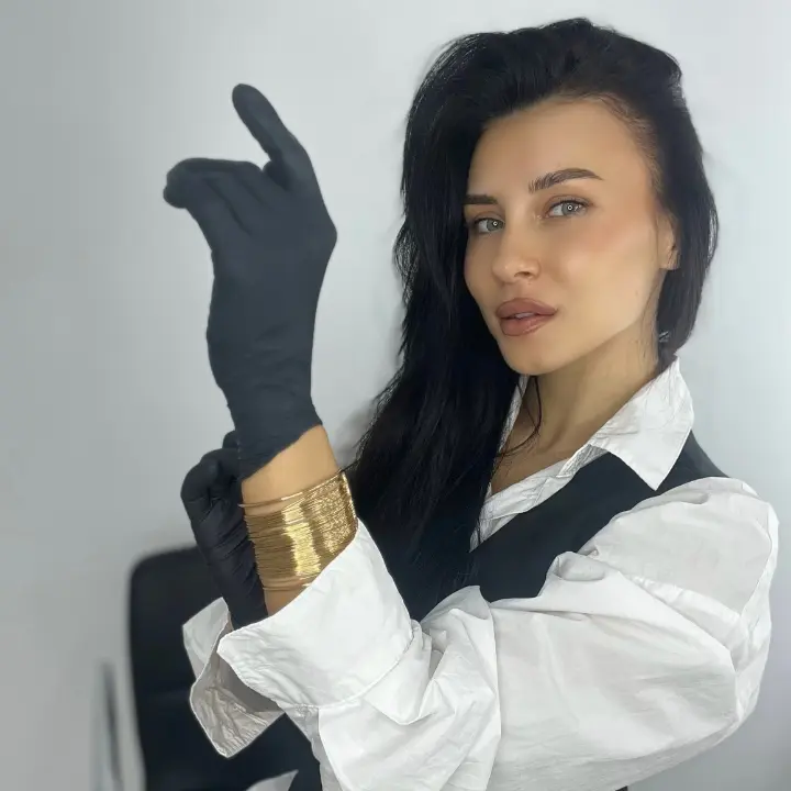 Meet Marcela Cenusa - Skin and Brow Specialist Chisinau specialist in Brow lamination, Tinting & Shaping & Sugaring Hair Removal & Body Contouring with Vibromatic machine.